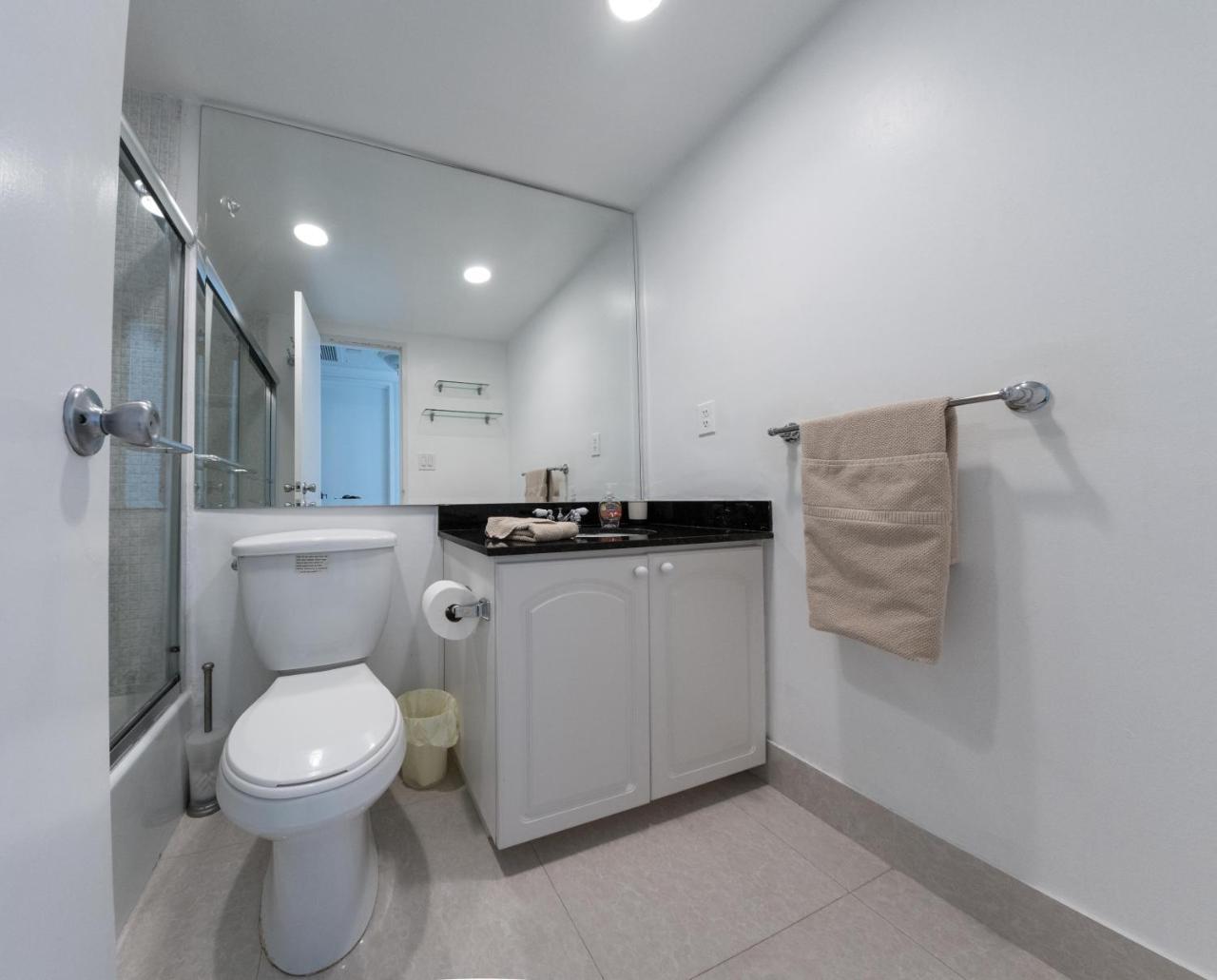 Tides Hollywood Apartments Форт-Лодердейл Экстерьер фото